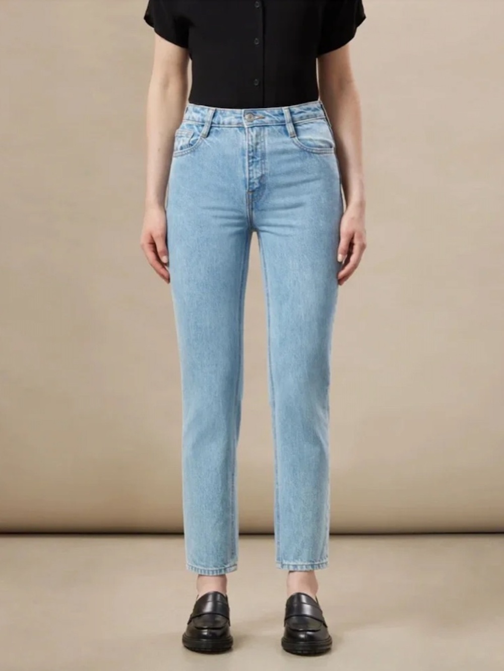 Stevie Tapered Leg In Light Wash